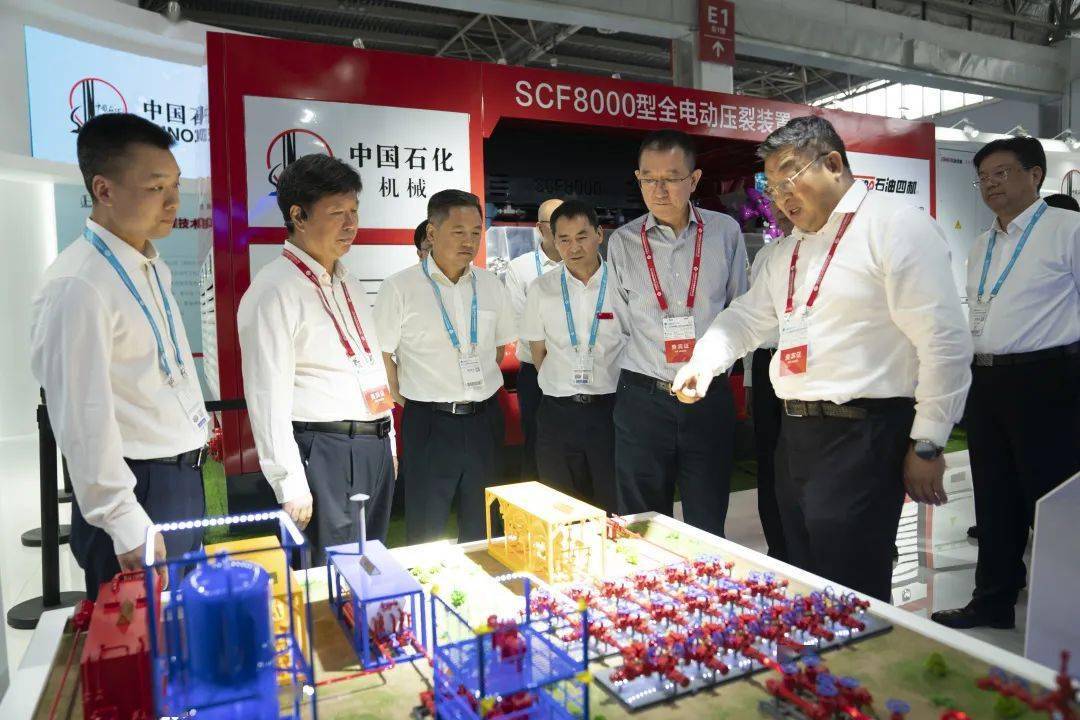 物装管理部总经理孙树祯,中国石化集团物资装备有限公司总经理王玉冰