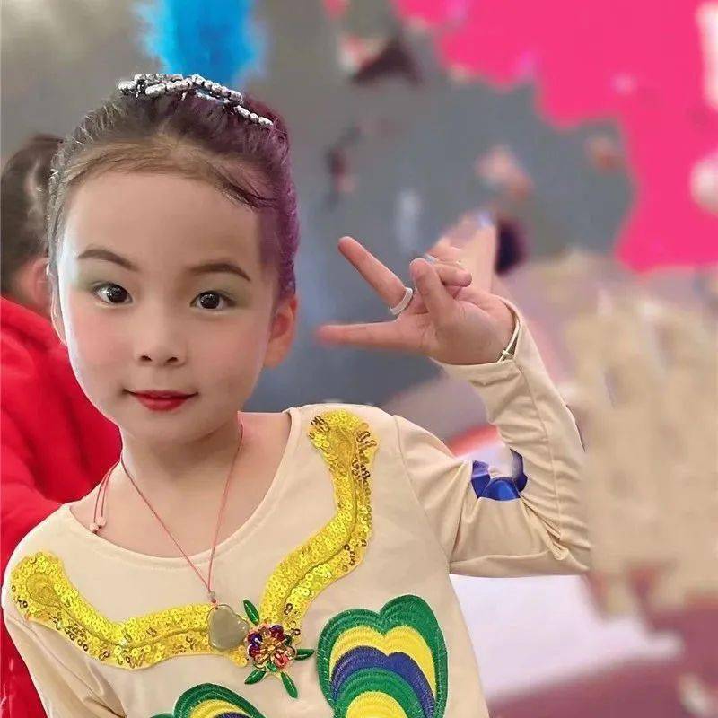 喜欢运动,画画,跳舞(3)方梦琪亮出最甜的微笑,展示最完美的自我(4)王