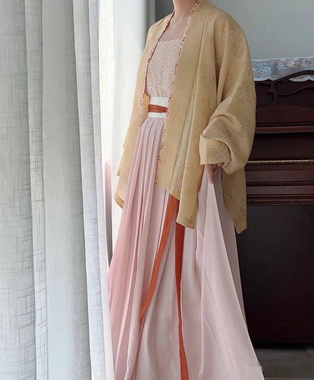 认识唐装和汉服_唐代_复兴_传统