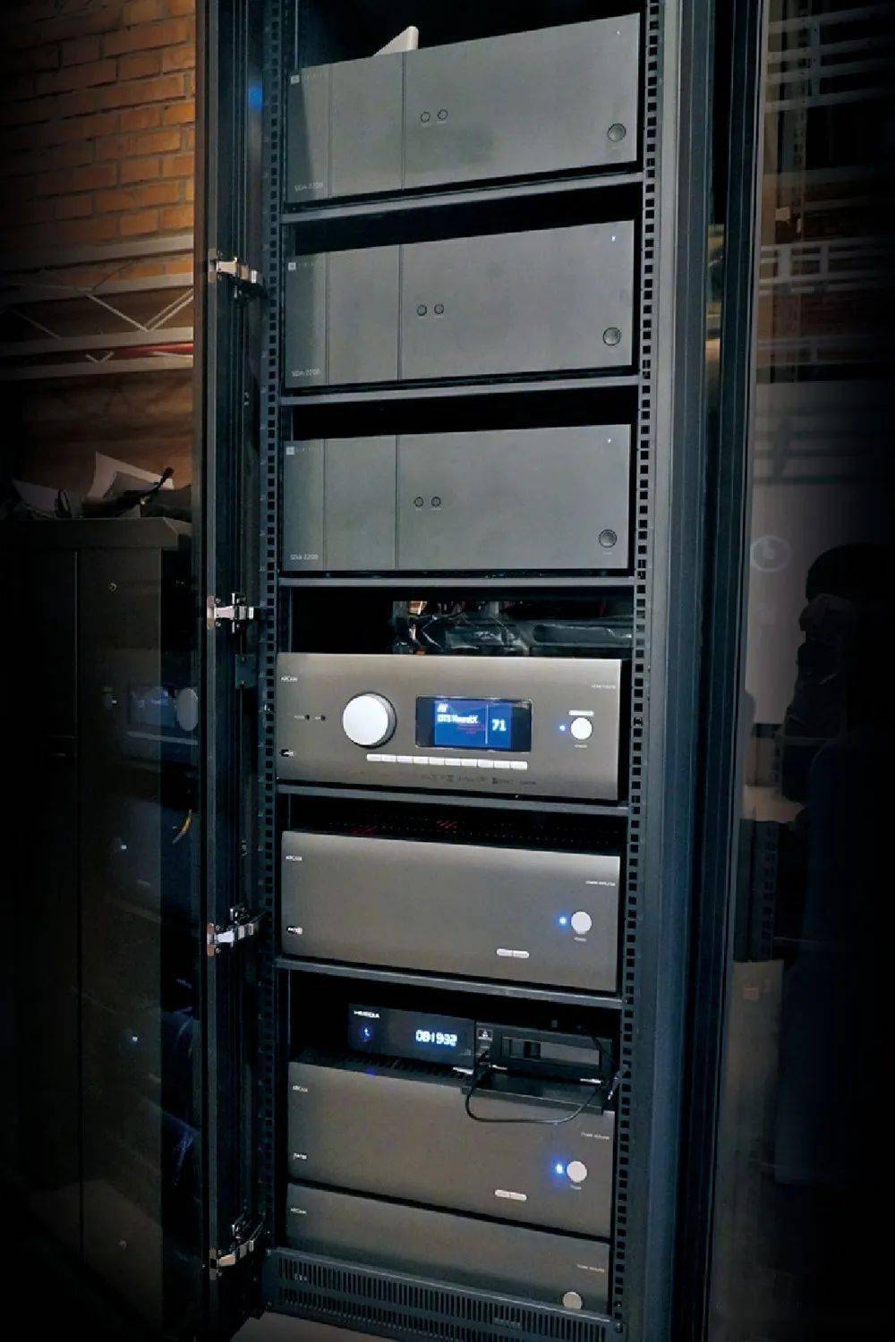 封面特写 | 满足你不断追寻的极致观影体验:arcam 雅俊 av41 多声道