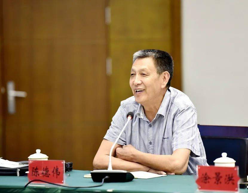 江津市第十四届,区第十五届人大常委会主任 陈德伟6月1日,江津区"人大