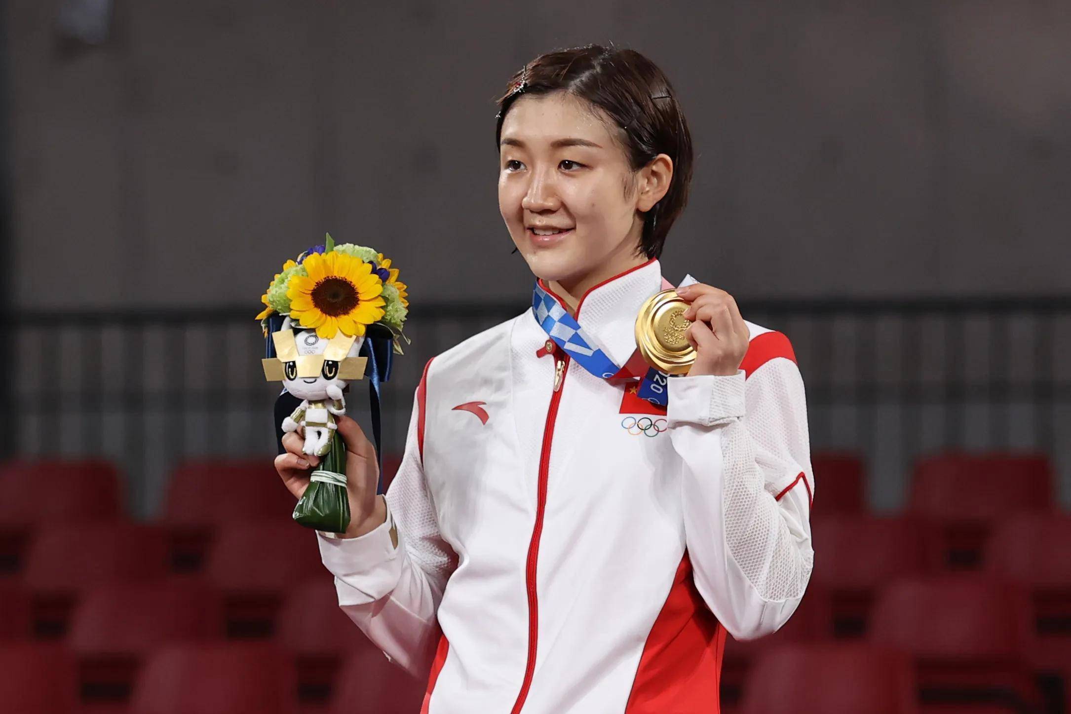 孙颖莎需向枣梦两师姐取真经,奋力续写新辉煌_选手_刘诗雯_对手