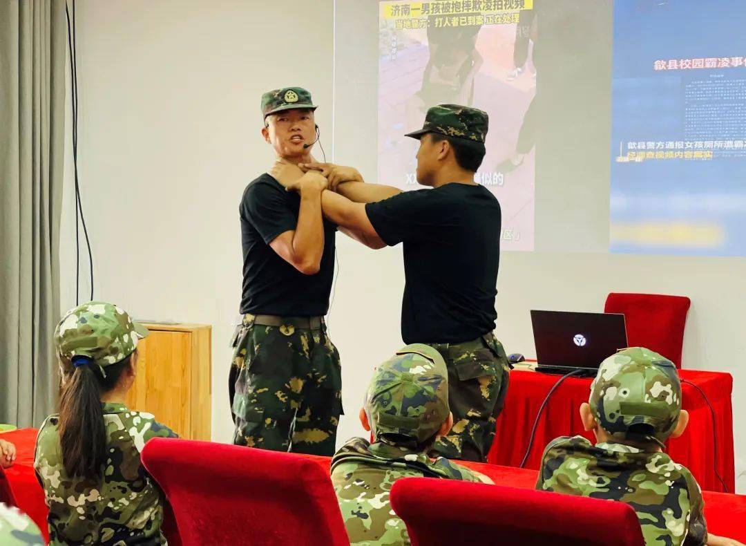 夏令营 | 阳光体育分中心 "大国少年行- 阳光少年军营健体"招生啦