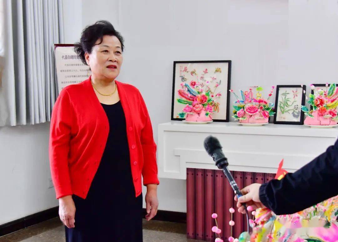 白晓玲为山西省忻州市代县峨口人,山西省忻州市第五届人大代表,山西省