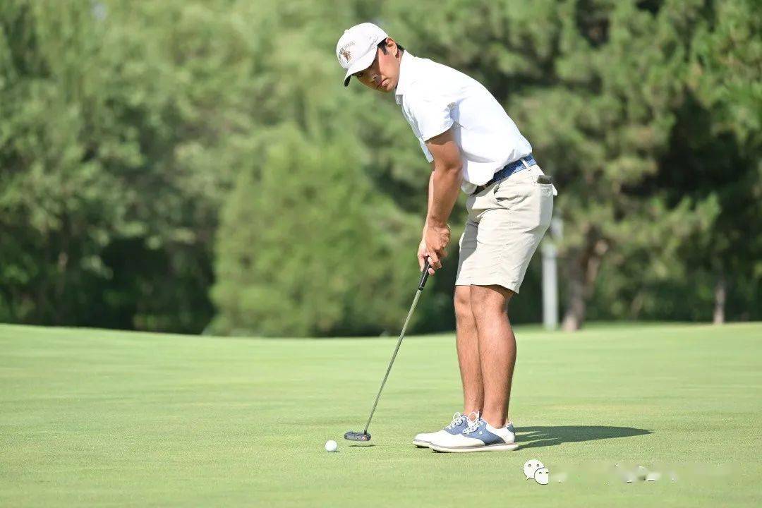 起点中巡北京天星站:闫盼盼1杆领先 周彦含单独第二_小鸟_比赛_男子