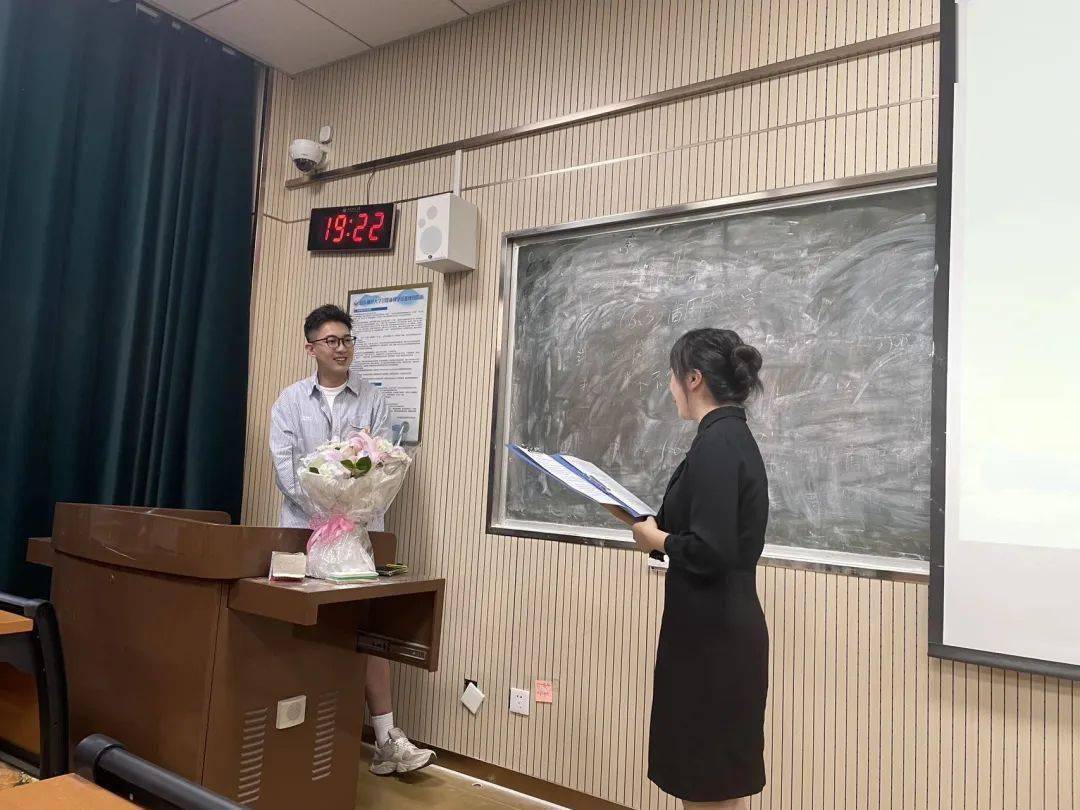 第九十期"师大青年谈"活动成功举办_董可昕_音乐_校园