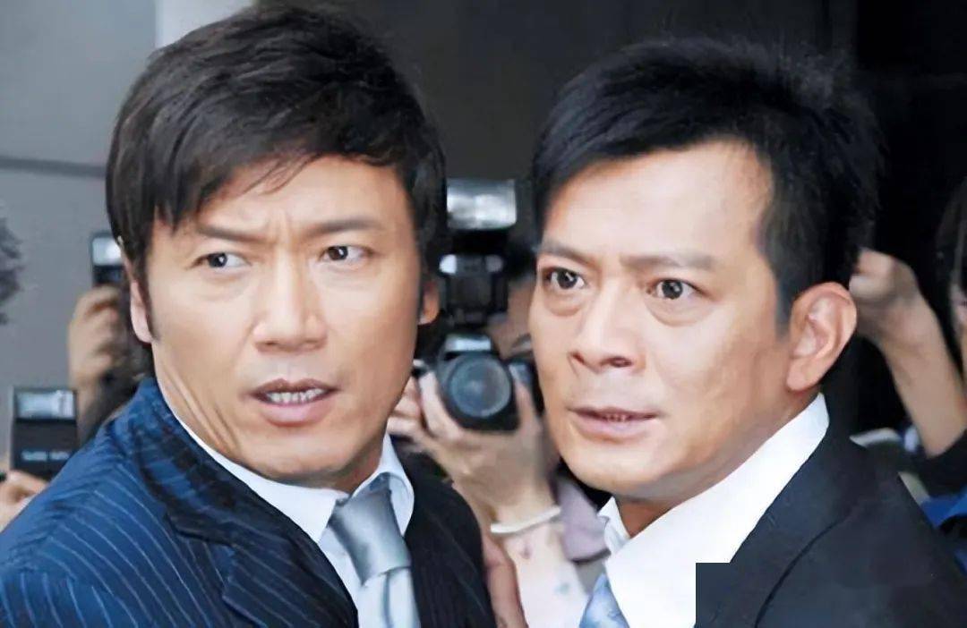 前者清纯脱俗,后者性感迷人_苗侨伟_苗彤_苗俊