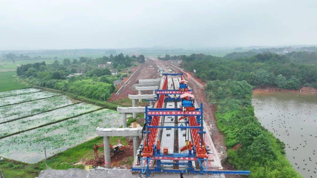 【学思想 建新功】抚州东临环城高速公路实现半幅贯通_施工_项目_路面