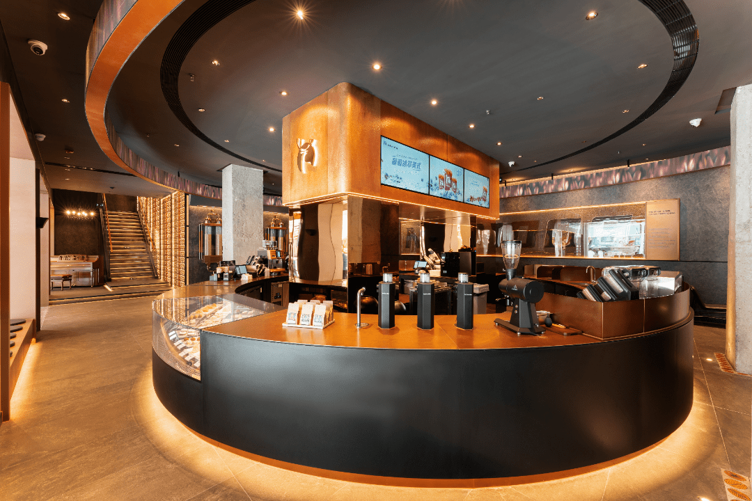 瑞幸咖啡第10000家门店开业!