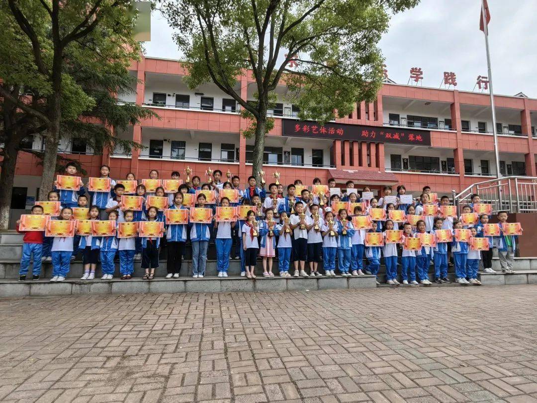 多彩艺体活动 助力"双减"落地——黄湖小学开展多彩艺体活动_班级_赛