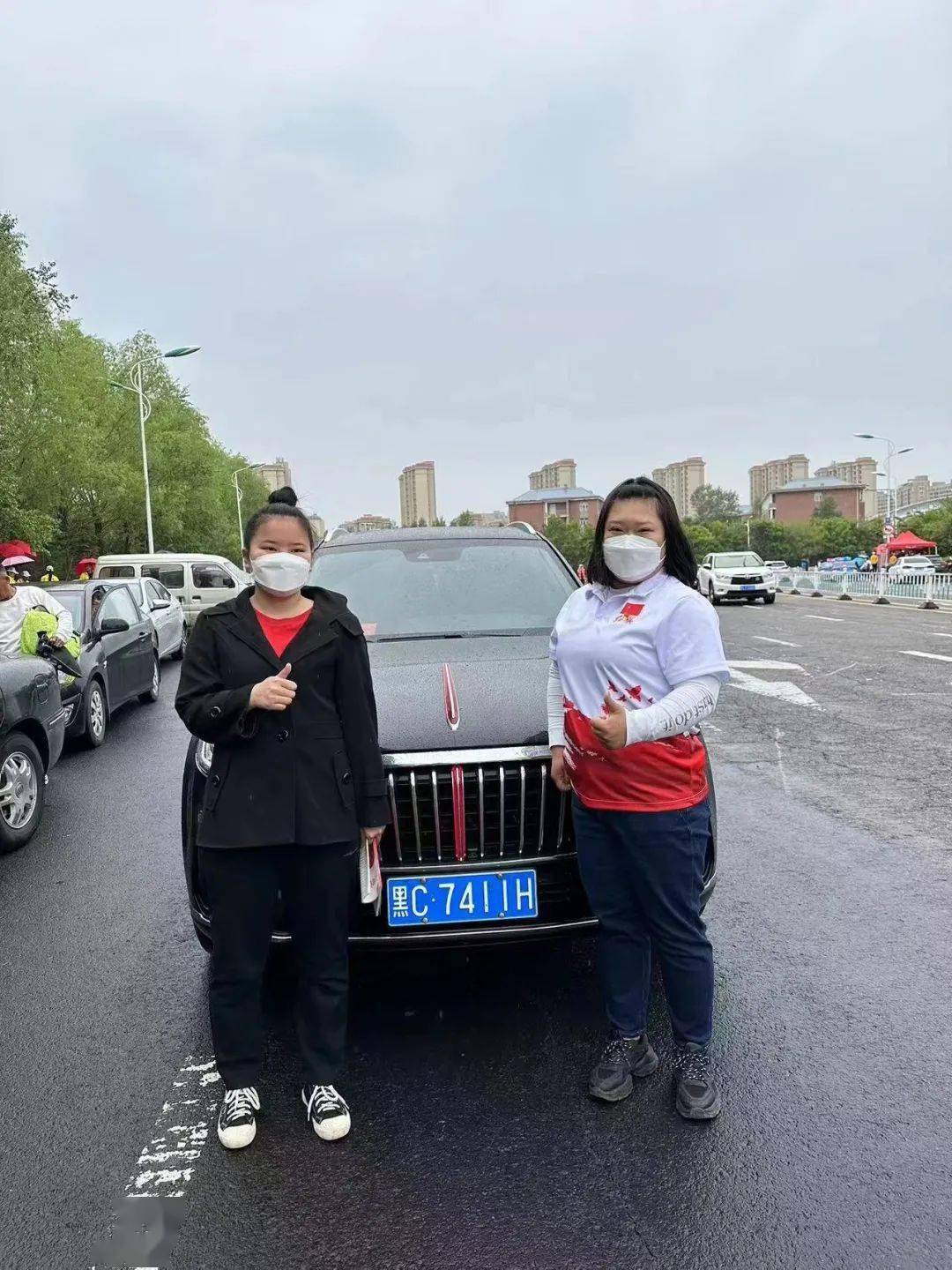 高考首日团团陪你乘风破浪
