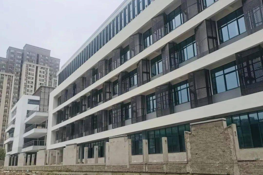 无锡市积余实验学校图片