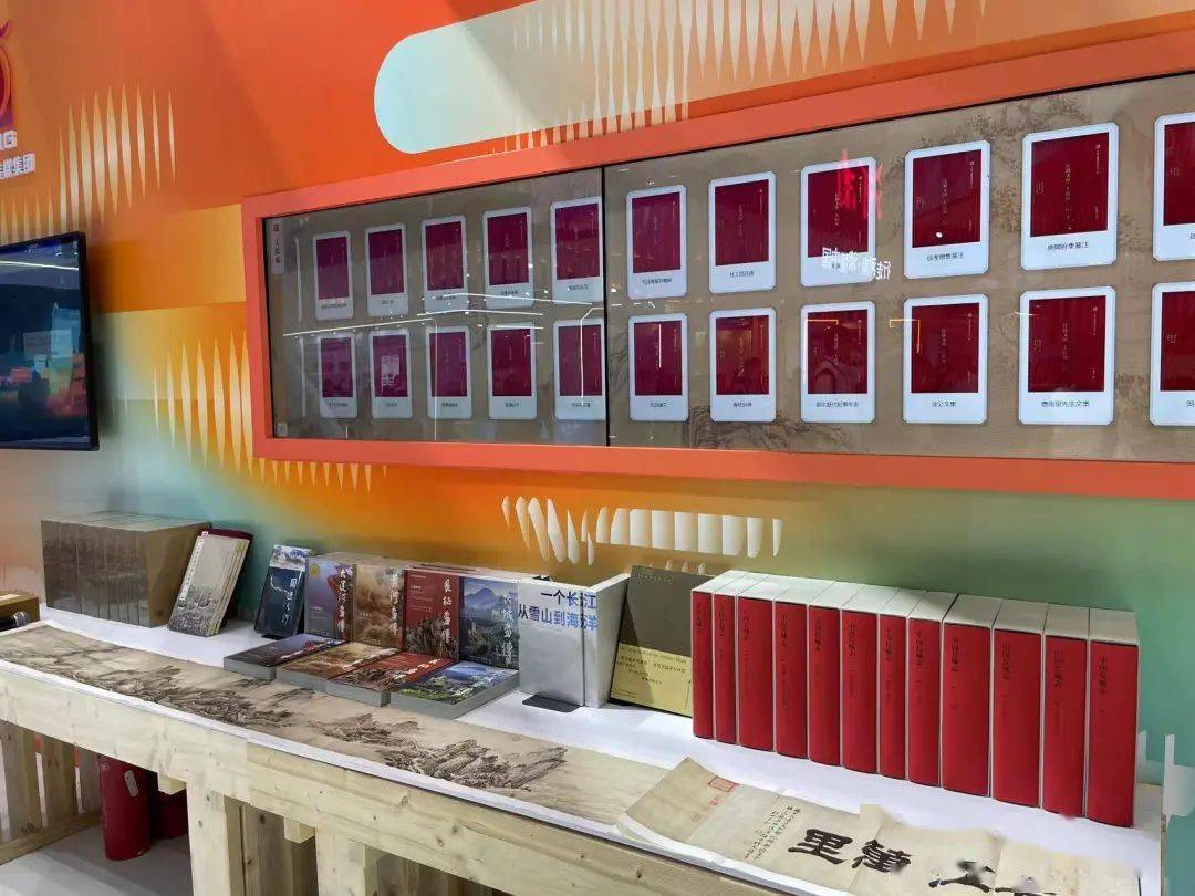 "这项全省性文化发展战略工程自2016年启动,收录了大量展示江苏各地