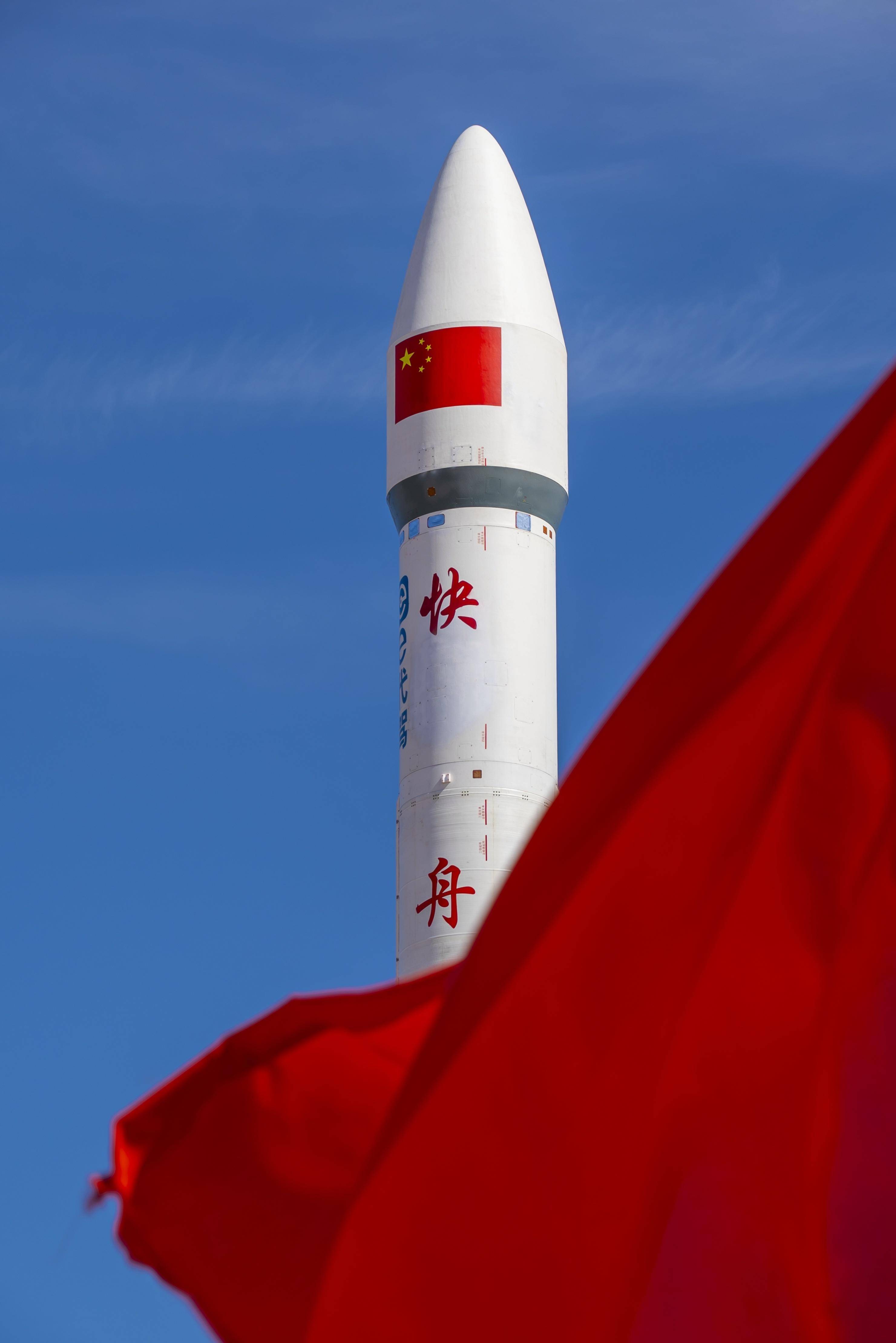 中国cj20导弹图片