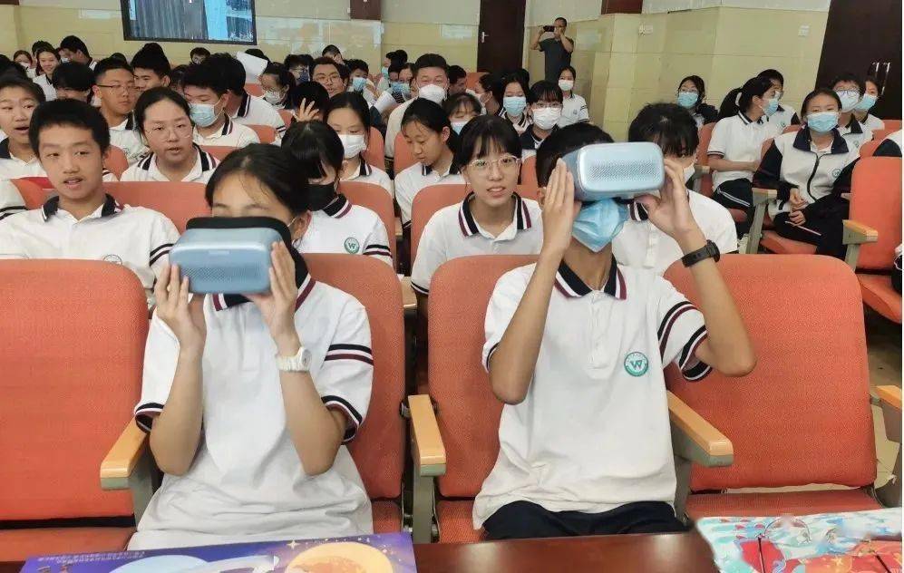 大沽口炮台遗址博物馆走进河西区微山路中学开展"宣传党的二十大精神