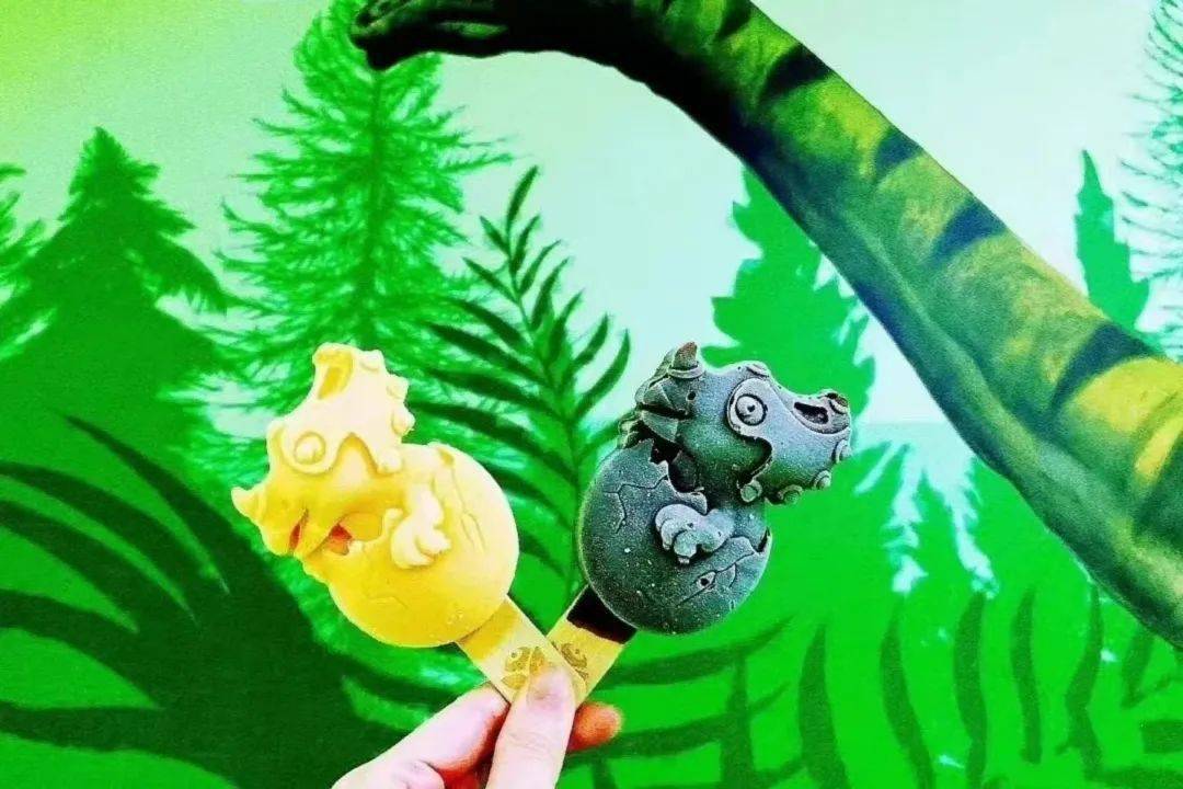 图源:山东博物馆丑萌的亚丑钺雪糕和可爱的角龙萌宝雪糕有没有让你