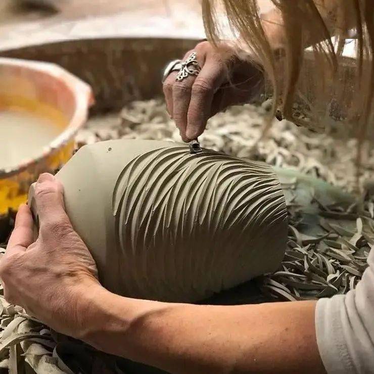 手工diy丨压花陶艺,打造花样特效"新皮肤"!_肌理_装饰_版权