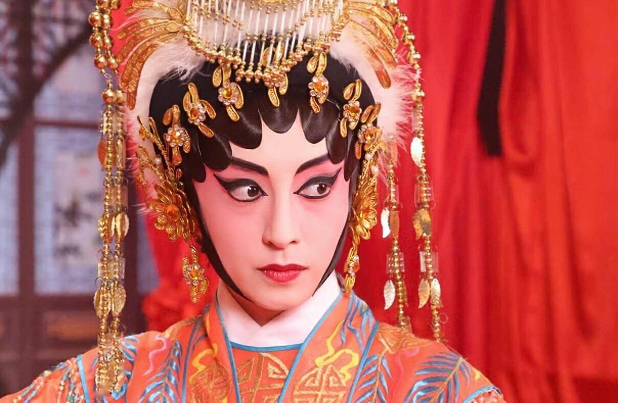 tvb最新灵异剧来袭,当家小生花旦上演人鬼恋,剧情凄美引期待_龚嘉欣