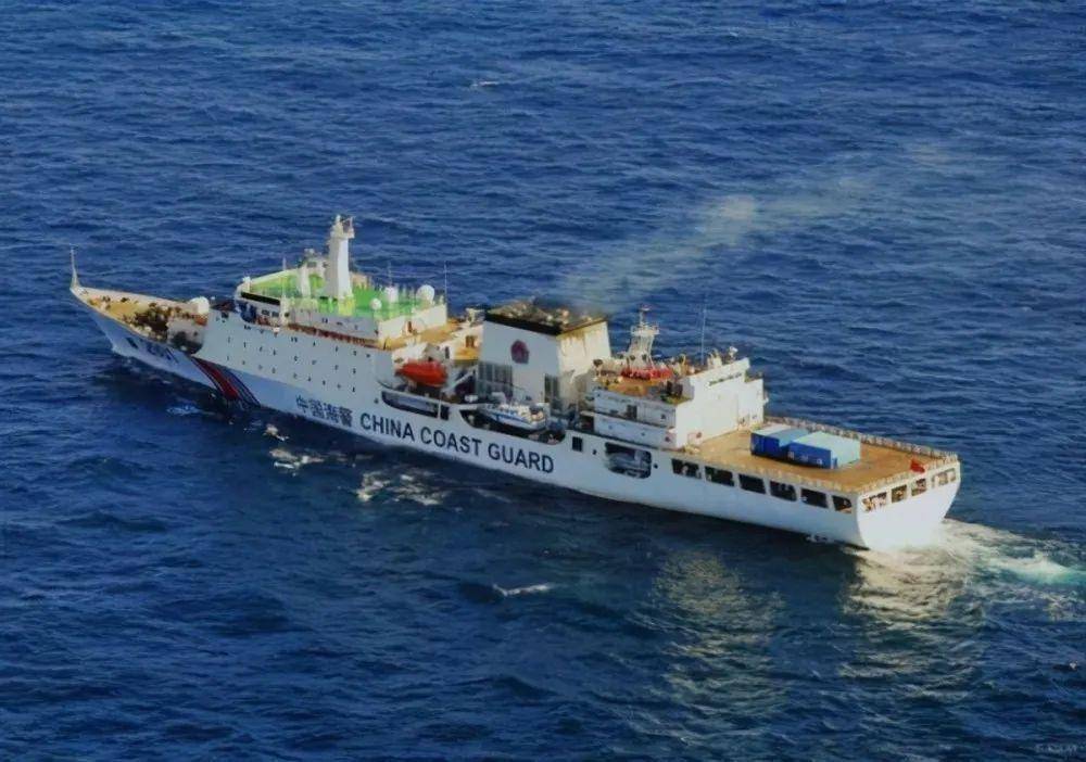 中国海警局第1号令实施后,4000吨海警船5402前往南康暗沙_我国_南沙