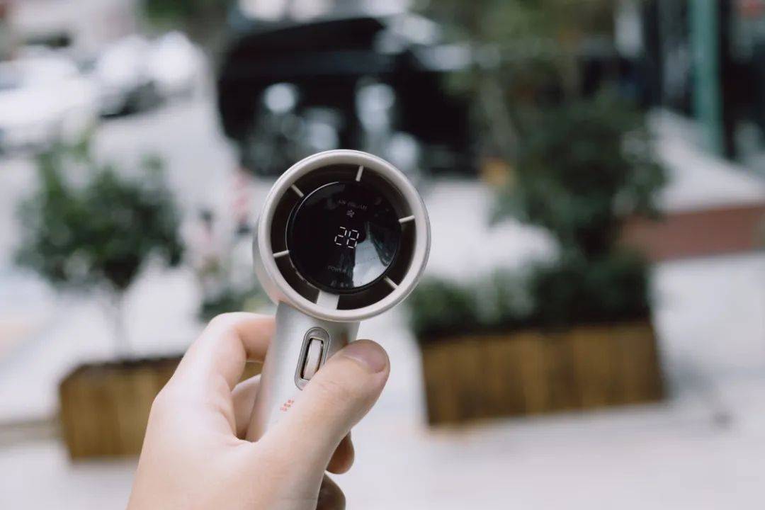 张奕源 nick几素小风炮手持风扇