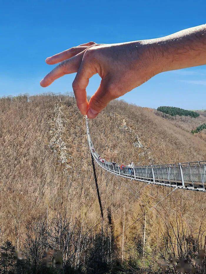 幽默的错位摄影,让一切变的好有趣.