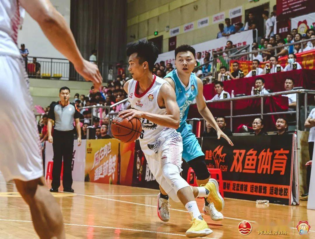 本年度的湛江队采用以老带新模式,14号金广祝,9号姚耀敏等经验球员为