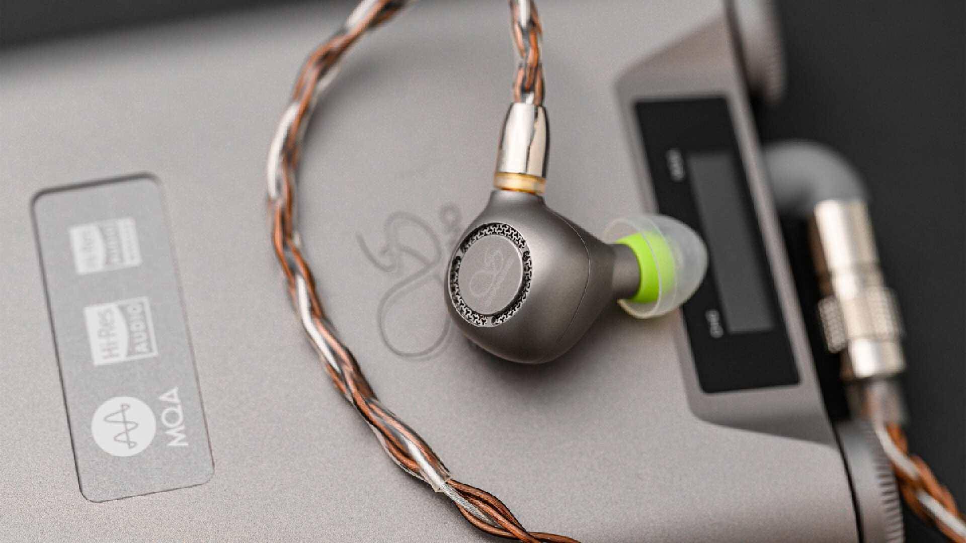 "白菜价"的动圈音质天花板,简评山灵mg800旗舰单动圈耳机_产品_导管