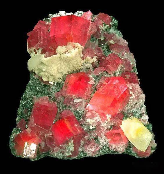 石】【玉髓】【符山石】【橄榄石】【玫瑰石英】【紫水晶】【月光石】