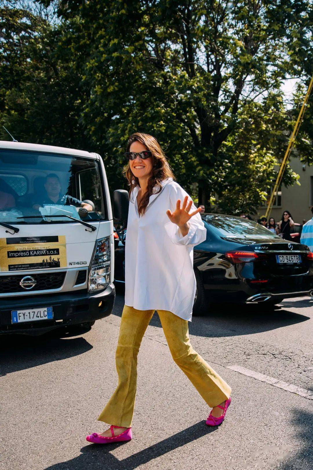 同样回来的还有 valentino,他在米兰大学开启了本周,带来了一系列知名