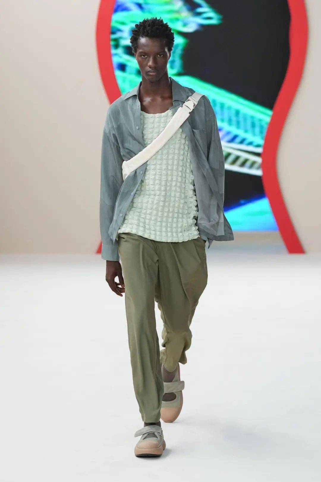 秀场| 李宁 2024春季男装秀