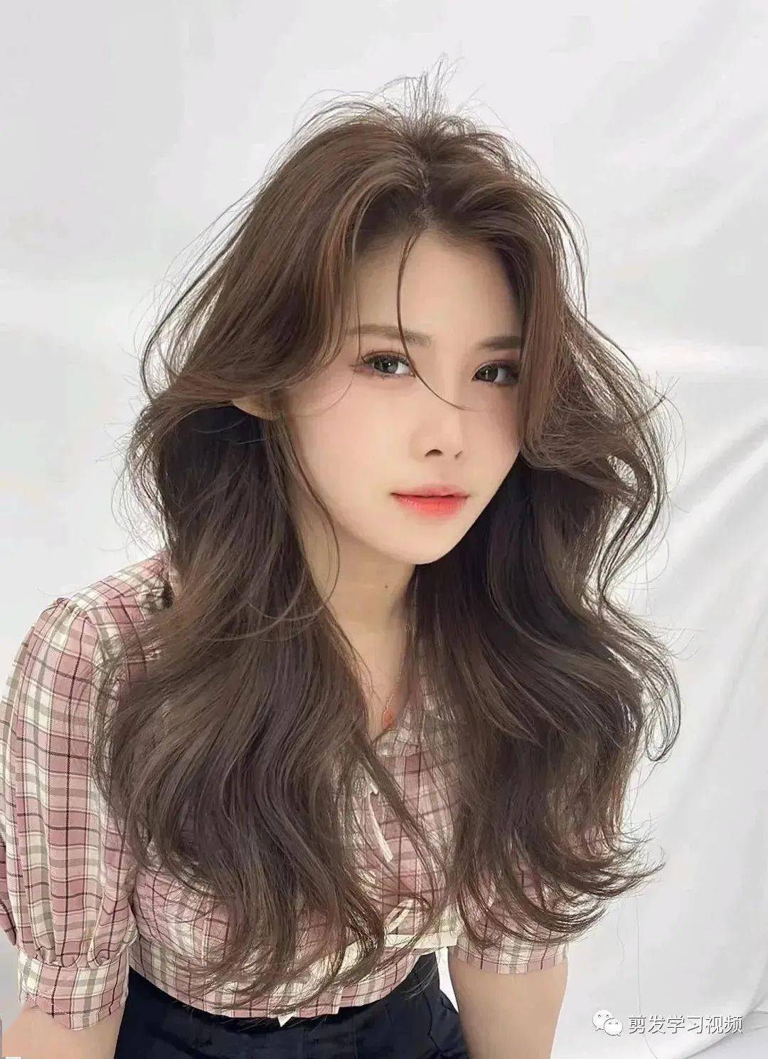 "又纯又欲,夏款大波浪