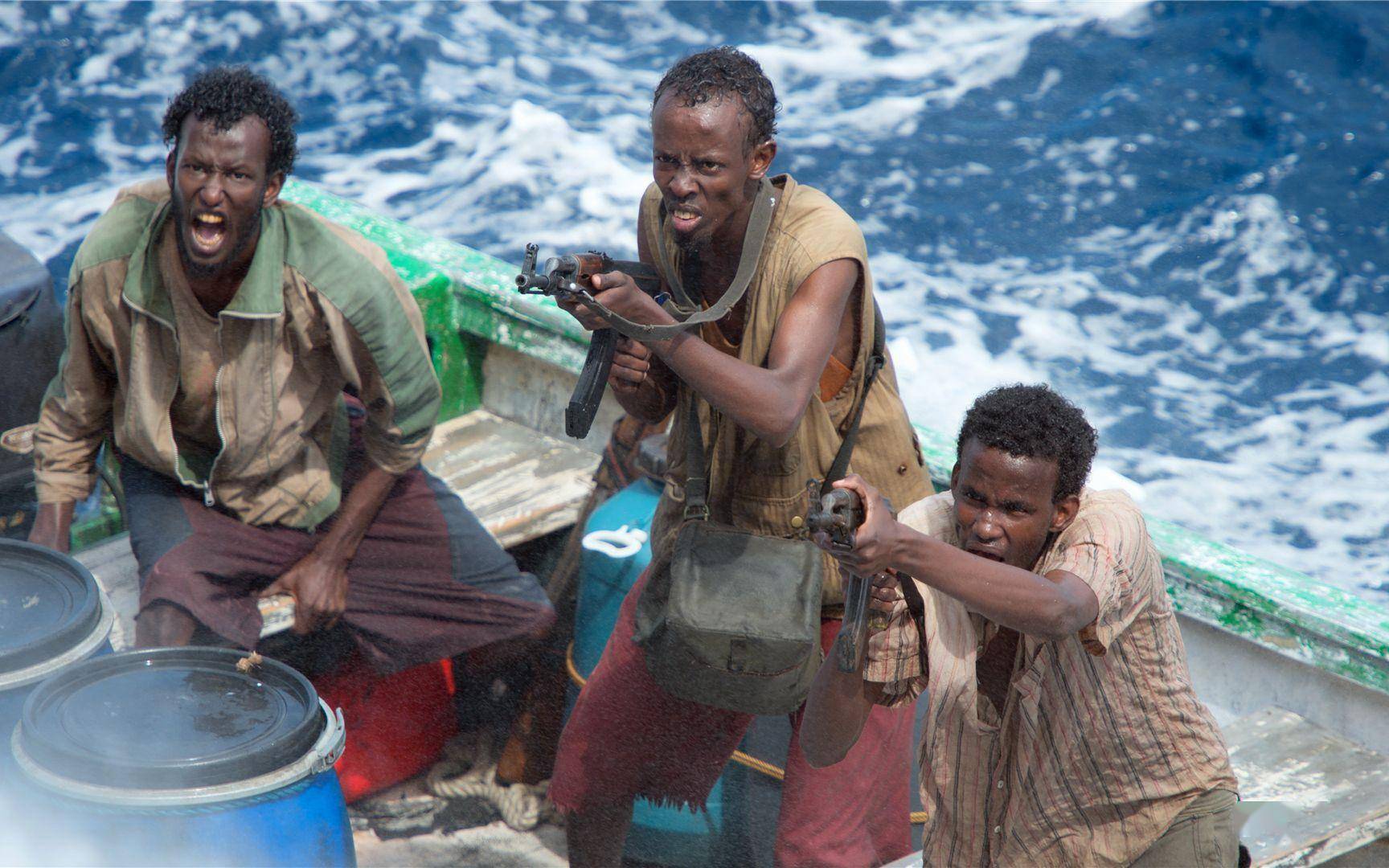 索马里海盗不能击杀只能驱逐?"免死金牌"的背后,有何秘密?