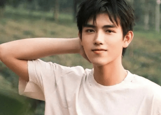 陈飞宇和狗仔圈的料?袁弘张歆艺翻车?莫小棋蹭热度?_明星_女方_女网