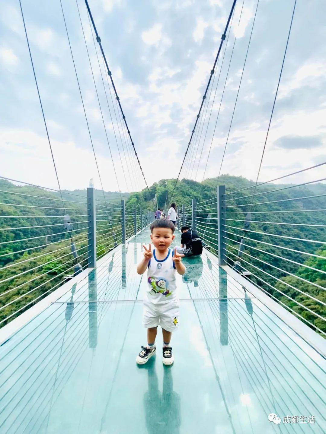 图源:何大星金鸡谷谷内竹林茂盛,竹海面积达几万余亩.
