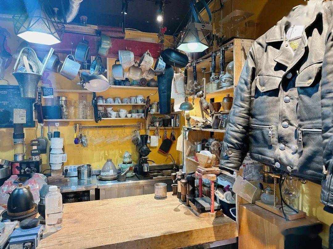 我还真的有点"小心机"了一把,店内云南单品豆除了两支铁皮卡之外,其他