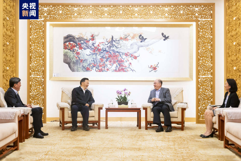 他表示,近一年来,双方在新闻报道,媒体活动和精品节目落地等方面