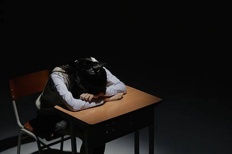 探寻网暴之源：施暴者是谁？为何会攻击陌生人？