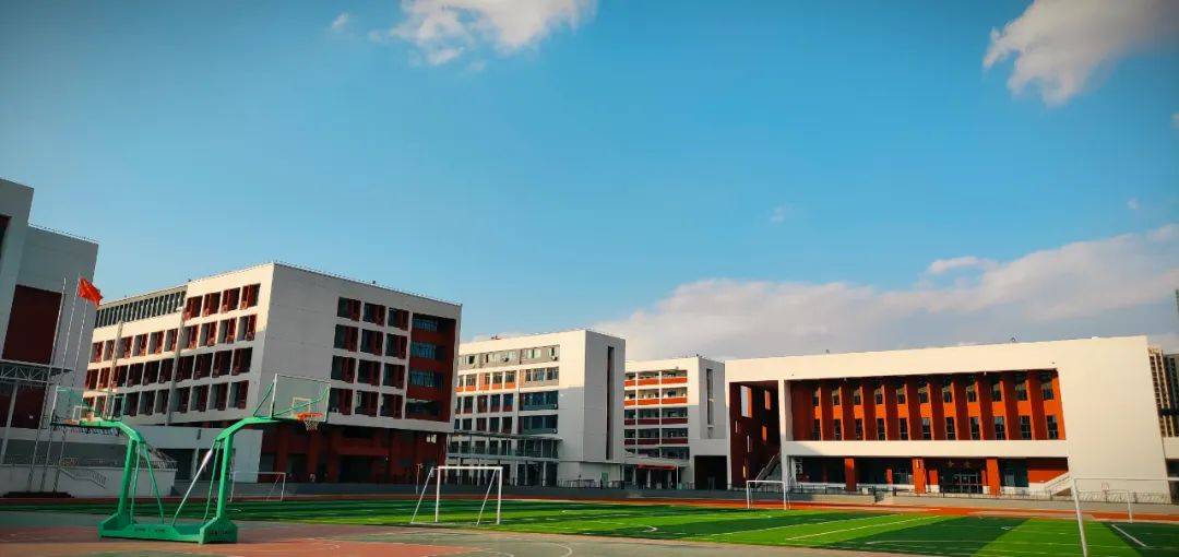 桂林市宝湖中学:潜心教研 实干兴校_活动_教学_英语