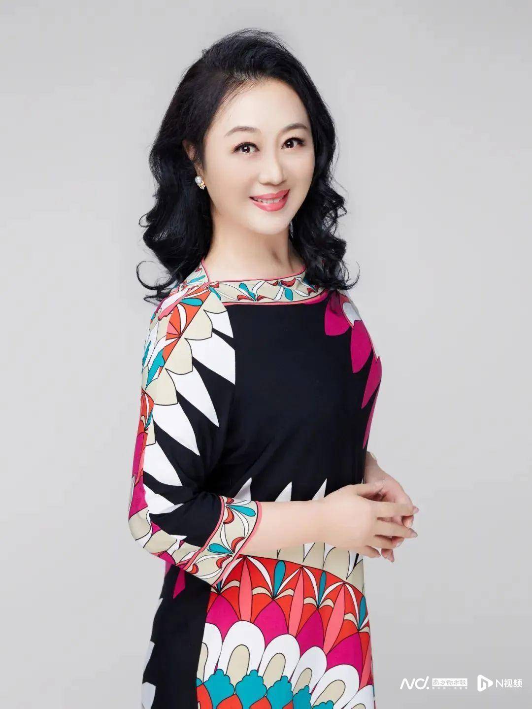 师从著名表演艺术家陈小汉,得到粤剧大师红线女,林小群,以及陈小华