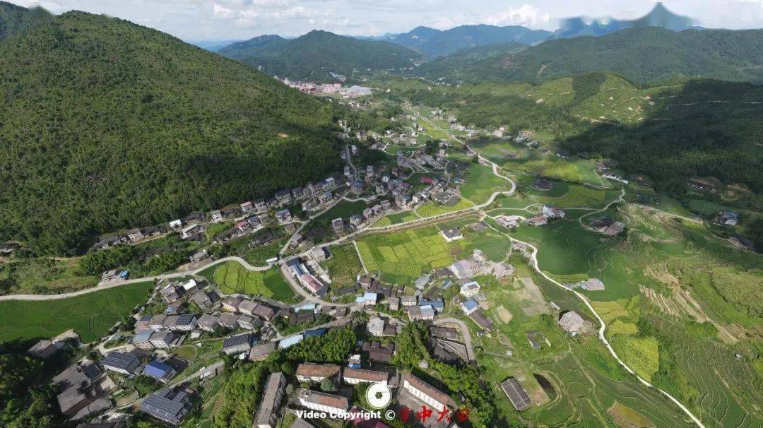 【航拍大田】太华镇小华村·遇见"双国堡"!_崇堂_泰安堡_风景