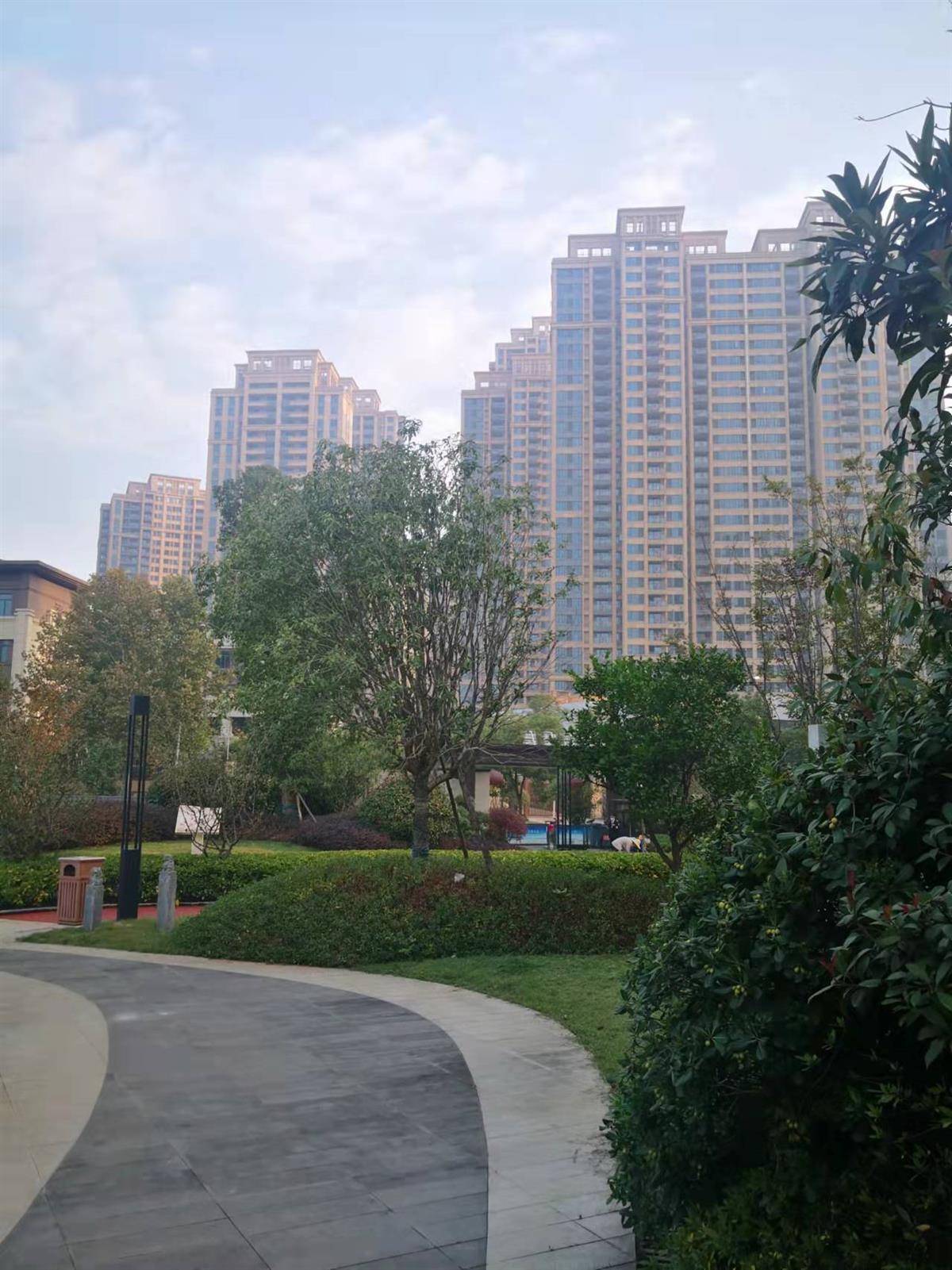 上半年武汉新房住宅成交61477套,预计改善性需求迎来突破发展_房地产_预期_项目