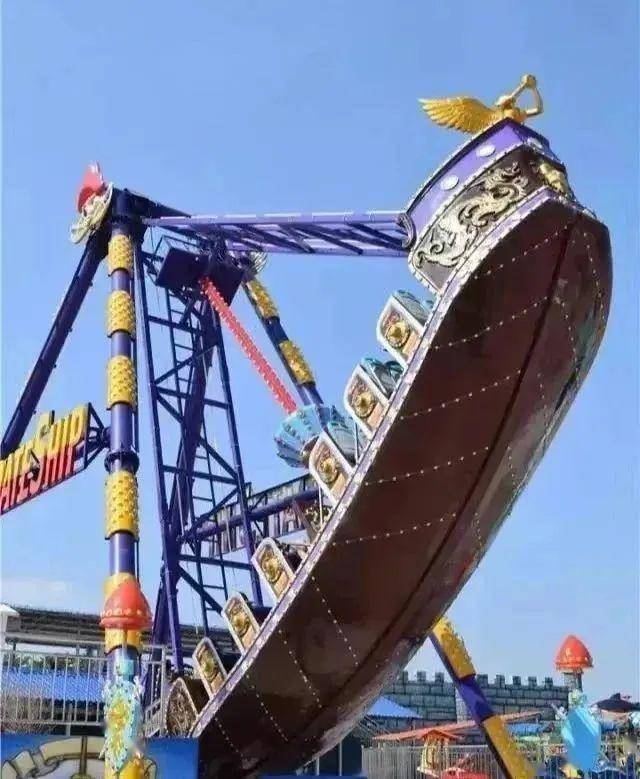 15元/人的豪华转马学生可享受摩天轮 豪华转马19.9元