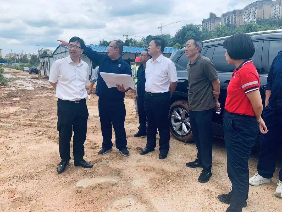 云南石油总经理李志华到昆明石油调研_情况_易捷_布局