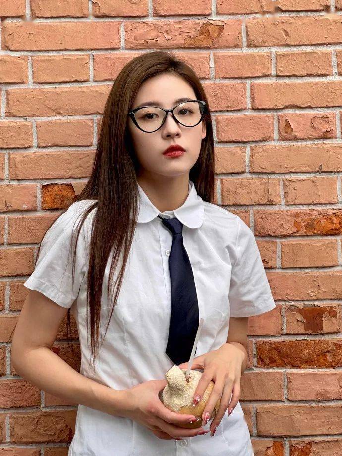 女星校服穿搭大赏