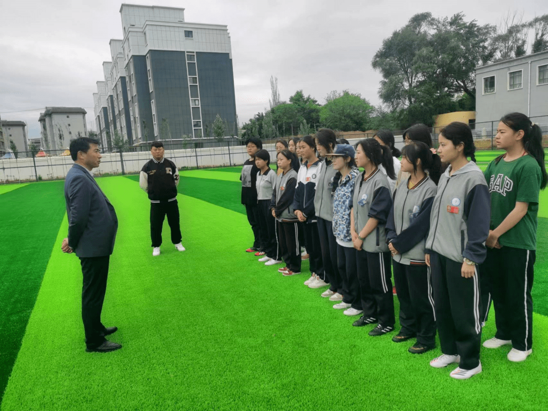 7月6日早晨,满载而归的第二民族高级中学(男女双冠,男女最佳守门员