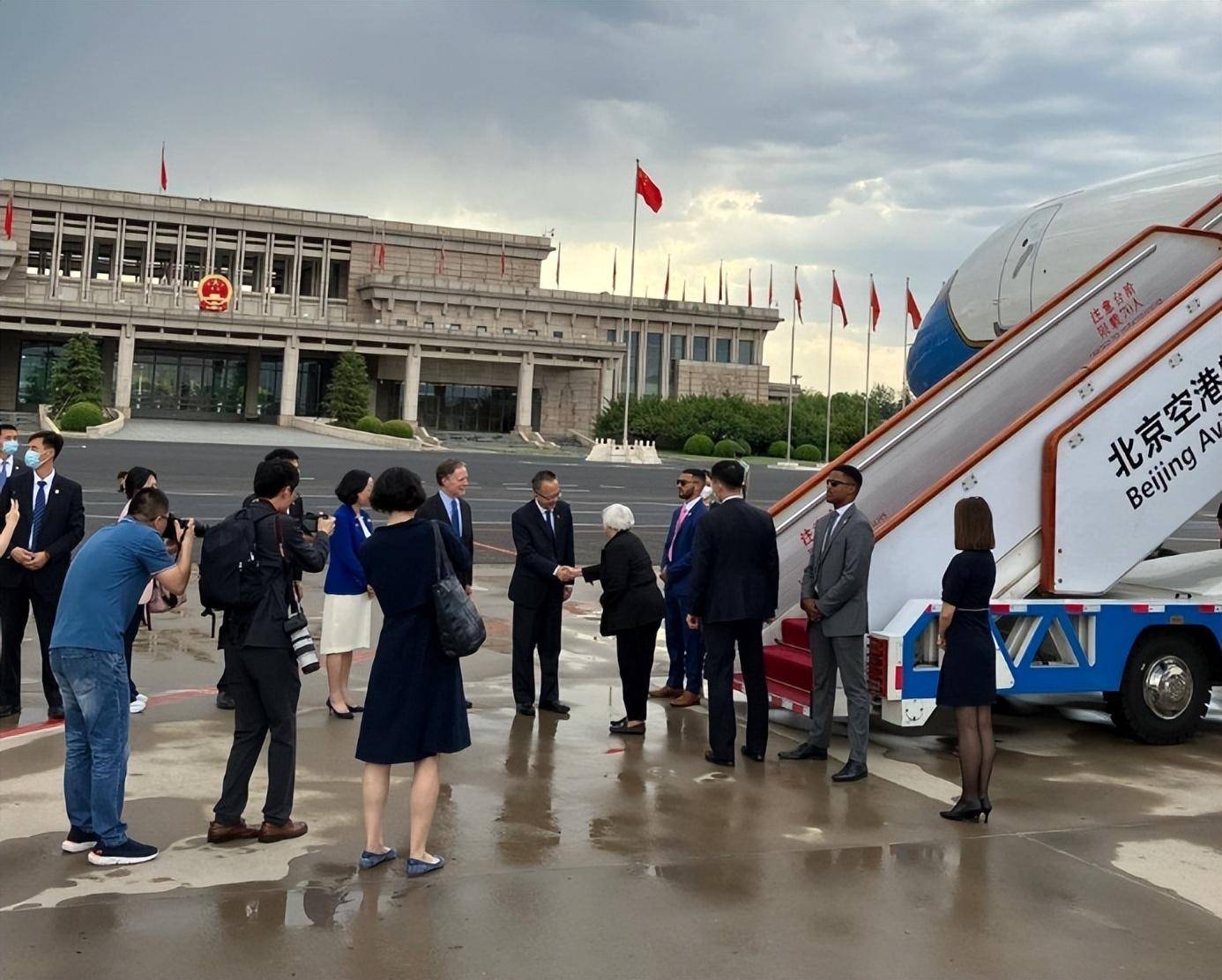 财政_美国_中国