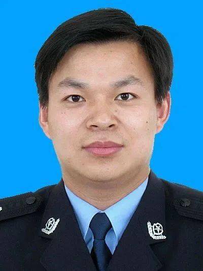 主任,公安医药高新区分局(高港分局)局长徐军泰州市公安局常务副局长