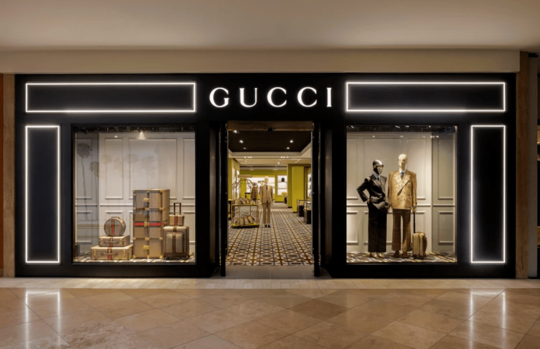 尔湾gucci遭抢劫!