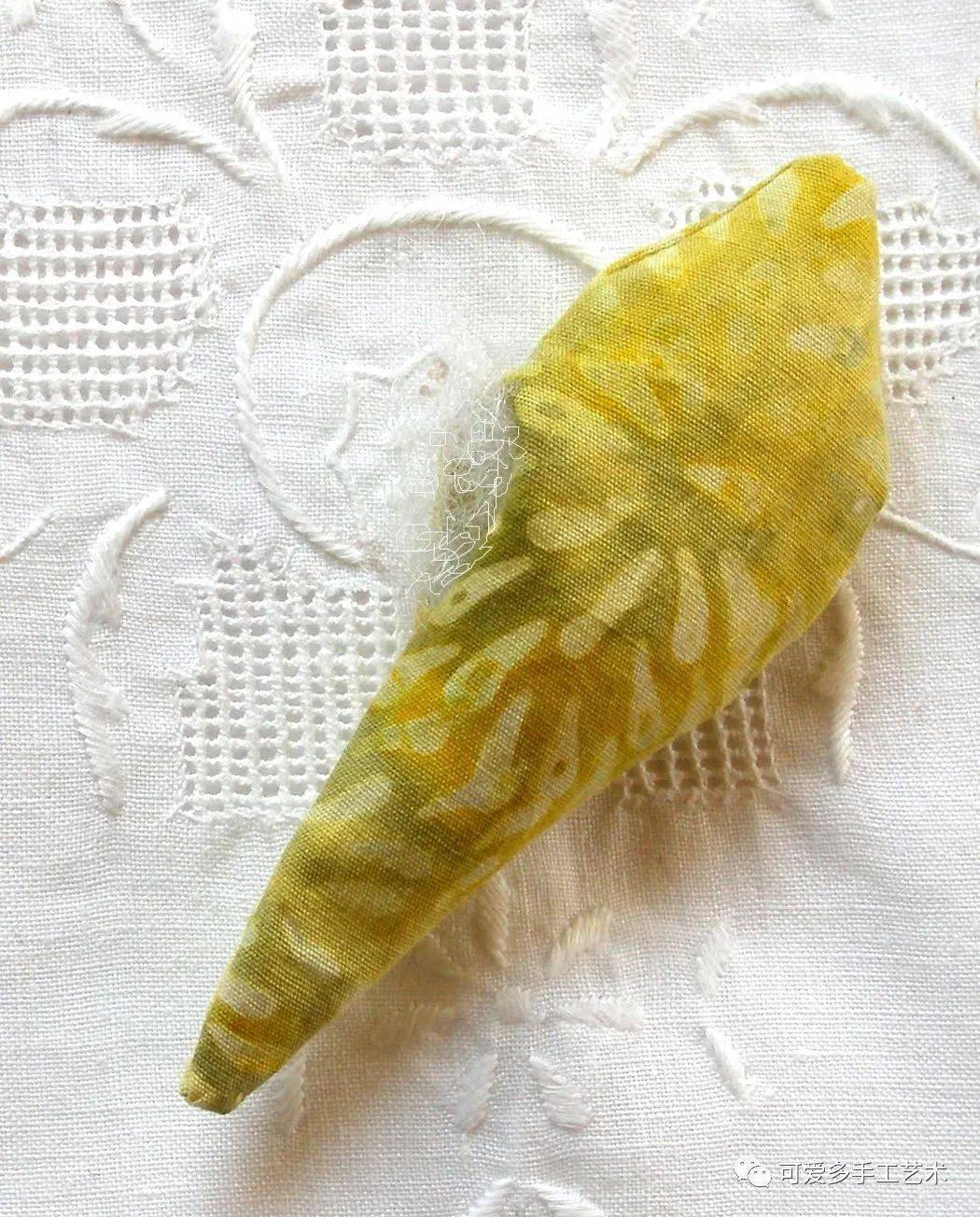 几种针法教程还可以做成南瓜剪4块相同的布拼缝塞棉缝合画上图案可