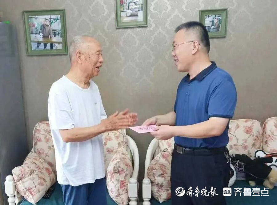 滕州市中心人民医院领导走访慰问医院离休干部_老干部_的发展_生活